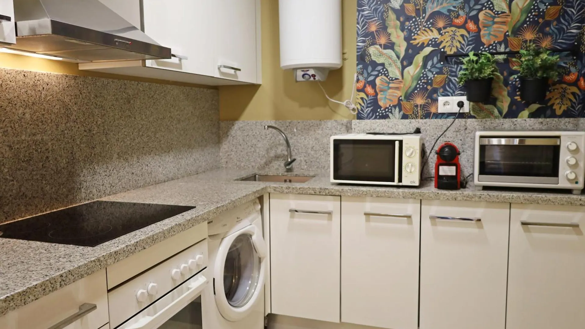 Luminoso Apartamento Frente Al Puerto Μάλαγα