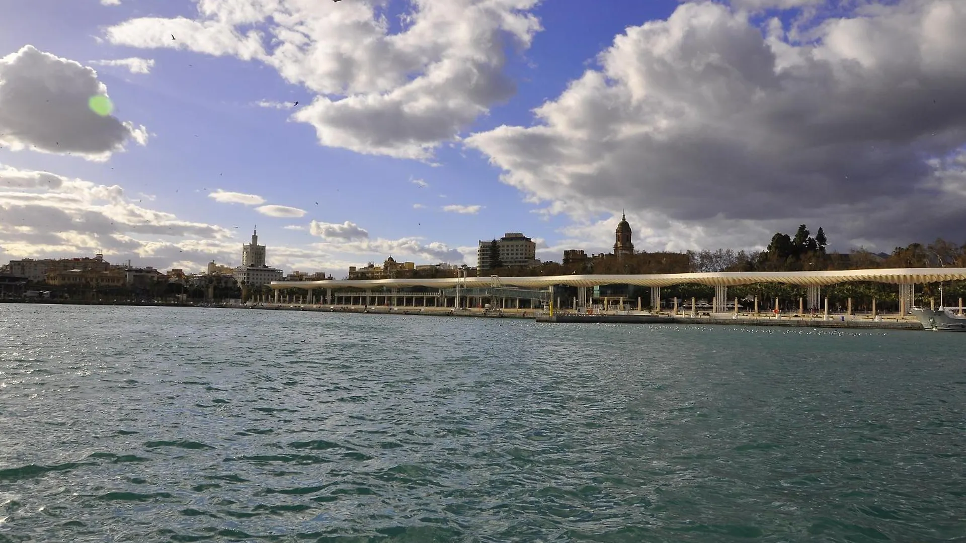 Luminoso Apartamento Frente Al Puerto Μάλαγα